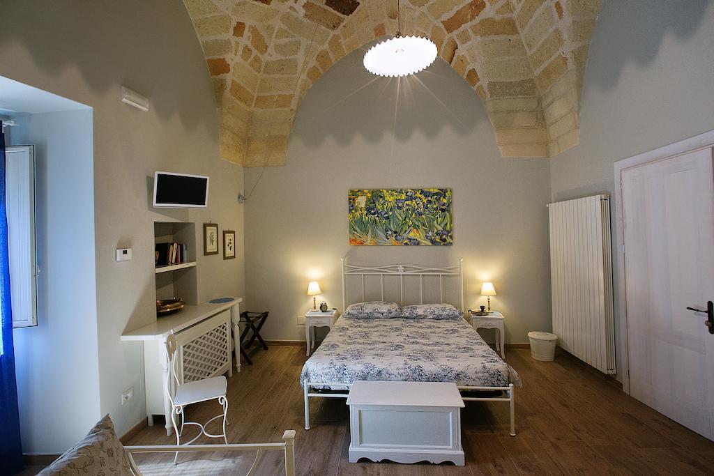 La Casa Di Alessio Bed and Breakfast Lecce Værelse billede
