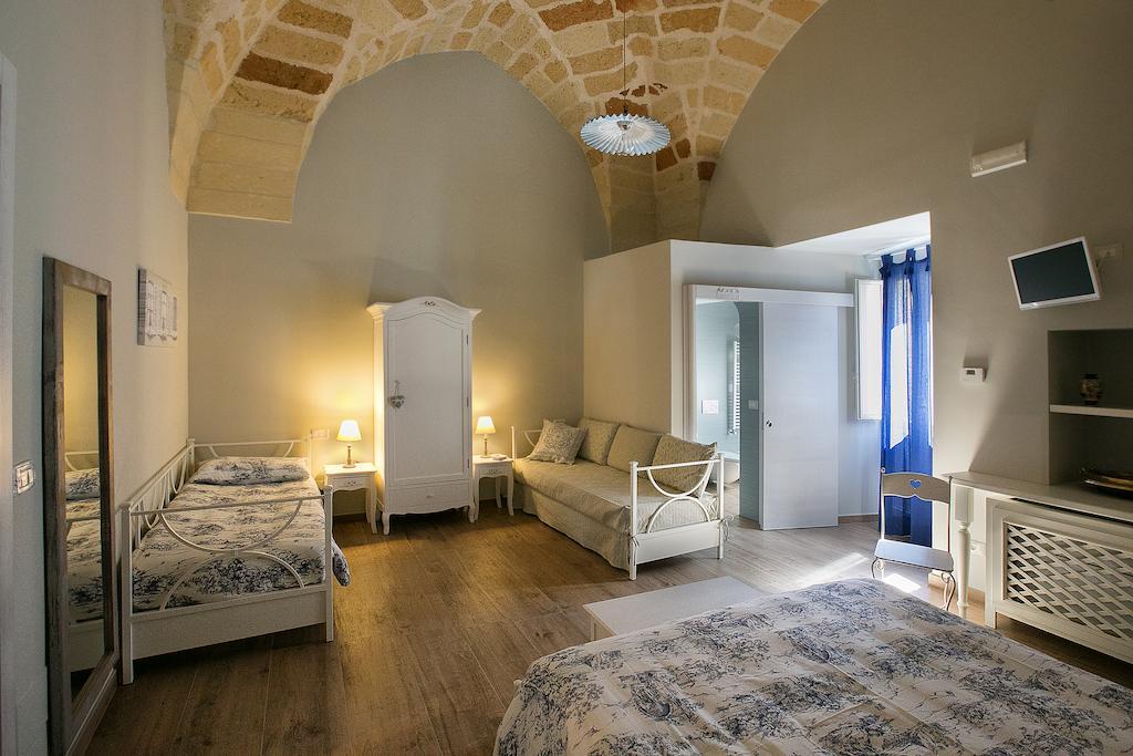La Casa Di Alessio Bed and Breakfast Lecce Værelse billede